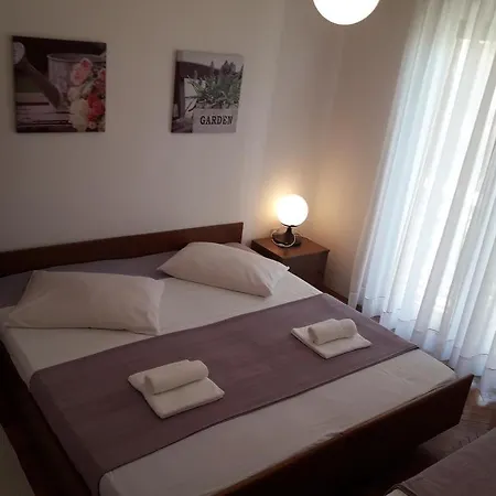 In With Balcony, W-lan Appartement Sukošan